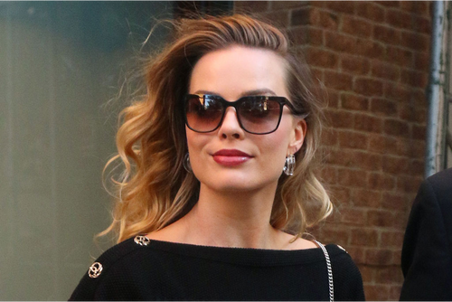 Margot Robbie Sunglasses: Her Top 10 Eyewear Brand Names